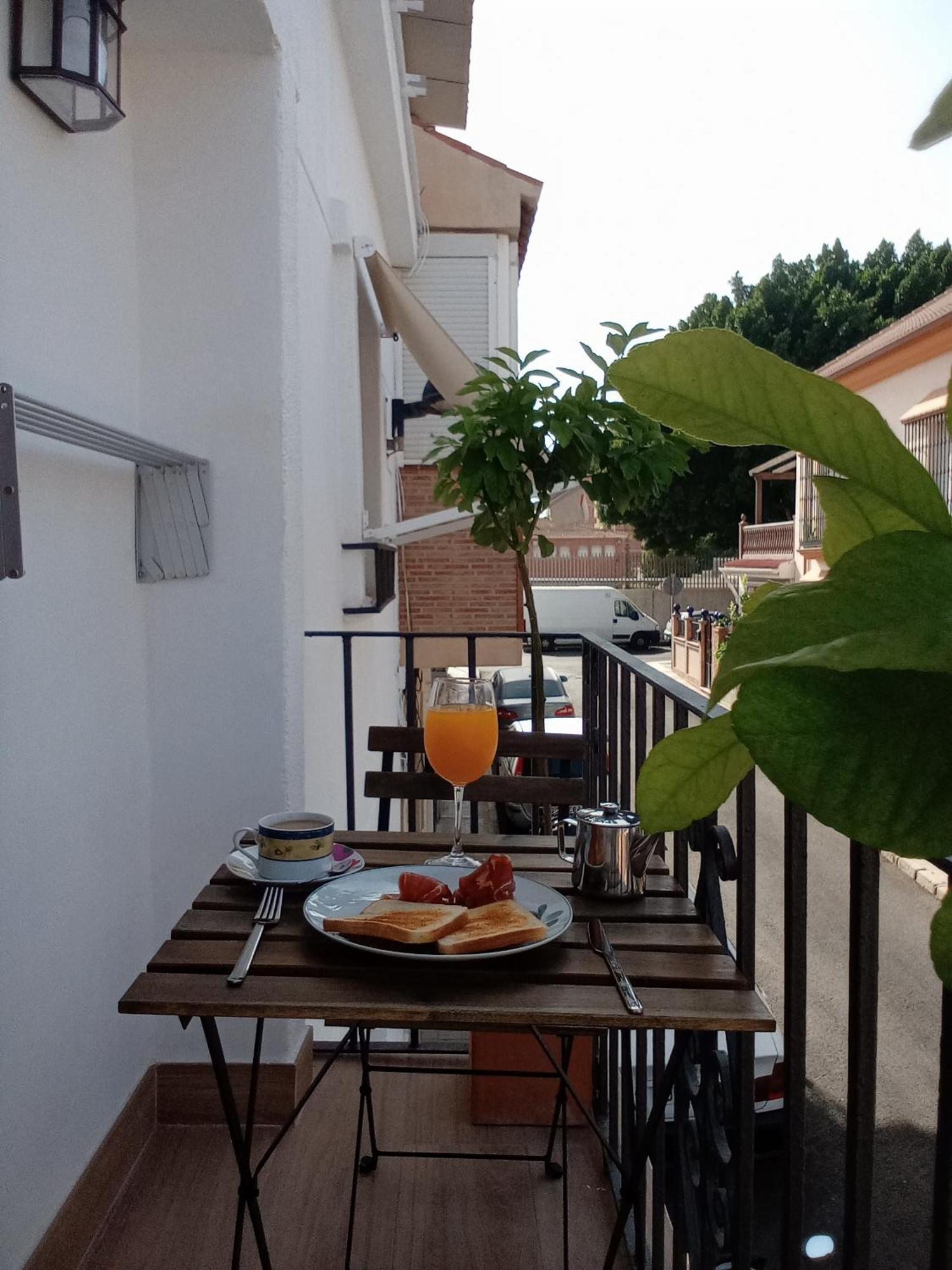 Apartamento Oasis En La Ciudad Málaga Exterior foto