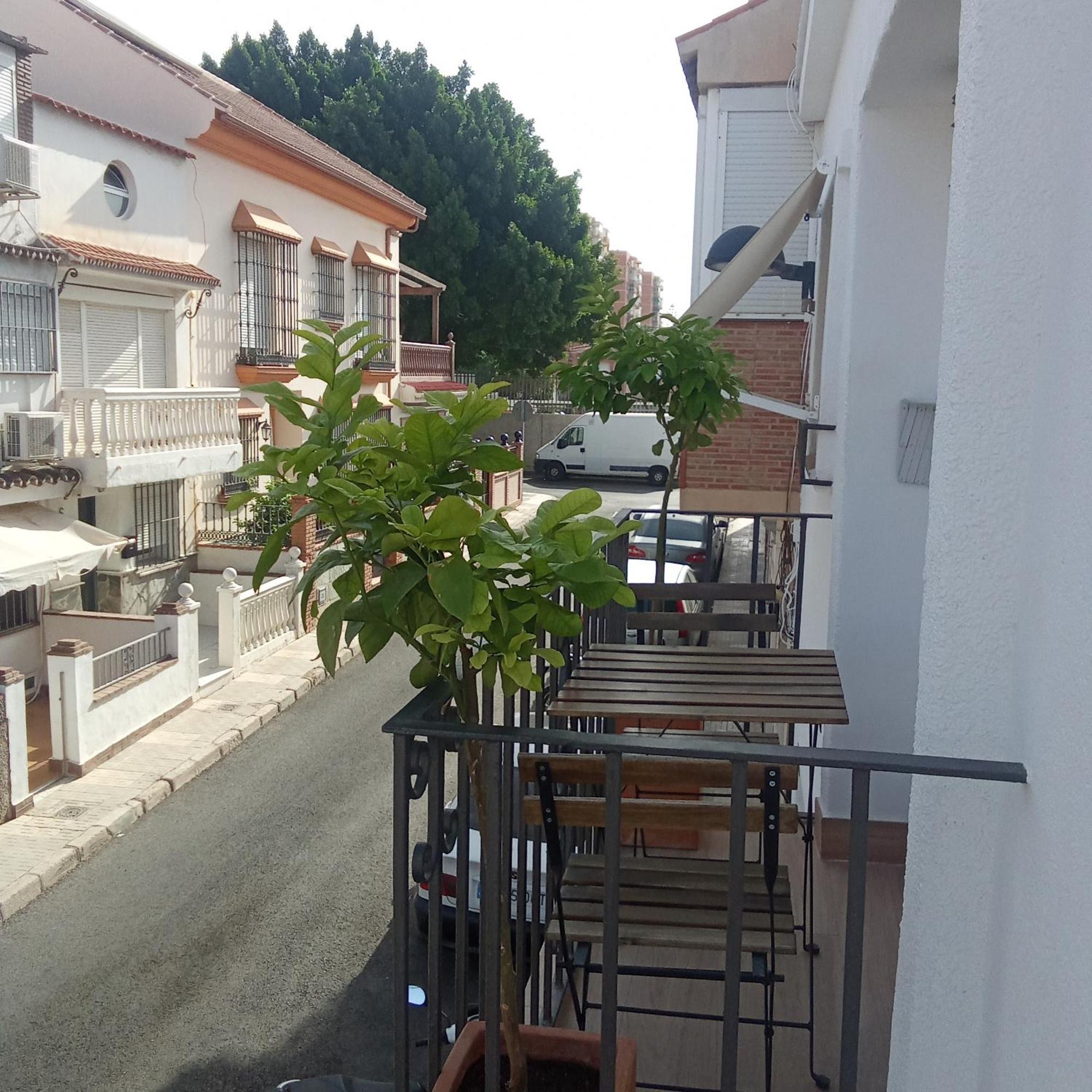 Apartamento Oasis En La Ciudad Málaga Exterior foto